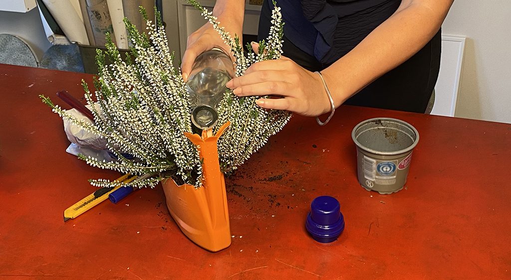 nono passaggio tutorial da detersivo a vaso per piante Eco Store